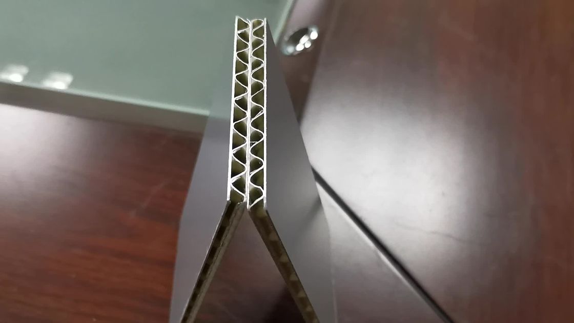 Поверхность доски сэндвича 1250mm панели A2 FR алюминиевая рифленая 4mm Nano